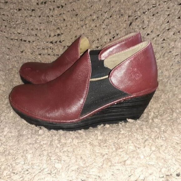 Fly London Yua P500578003 Women's Red Leather/Elastic Platform Wedge Pump - Picture 4 of 7